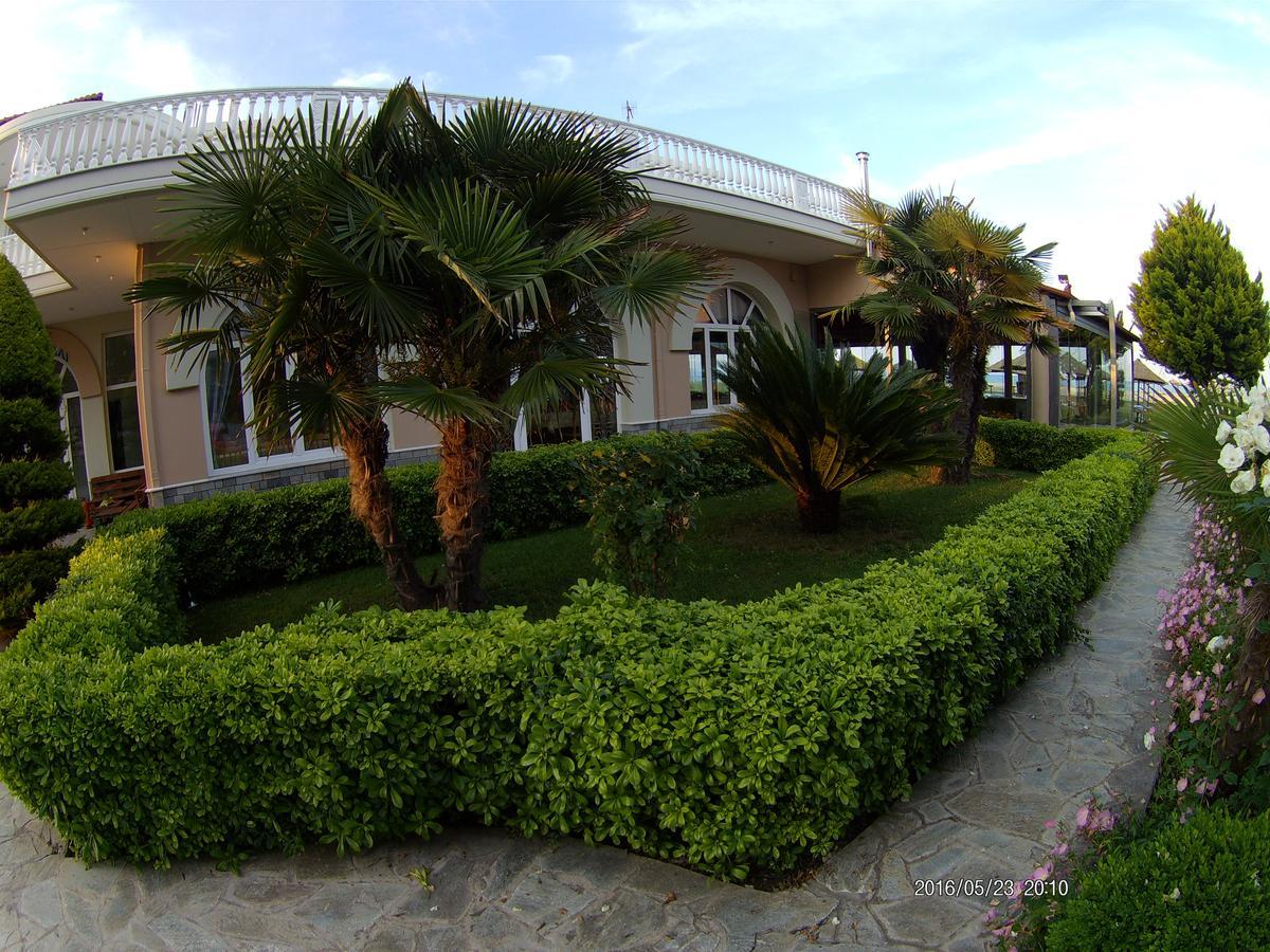 Hotel Akrogiali Korinós Esterno foto