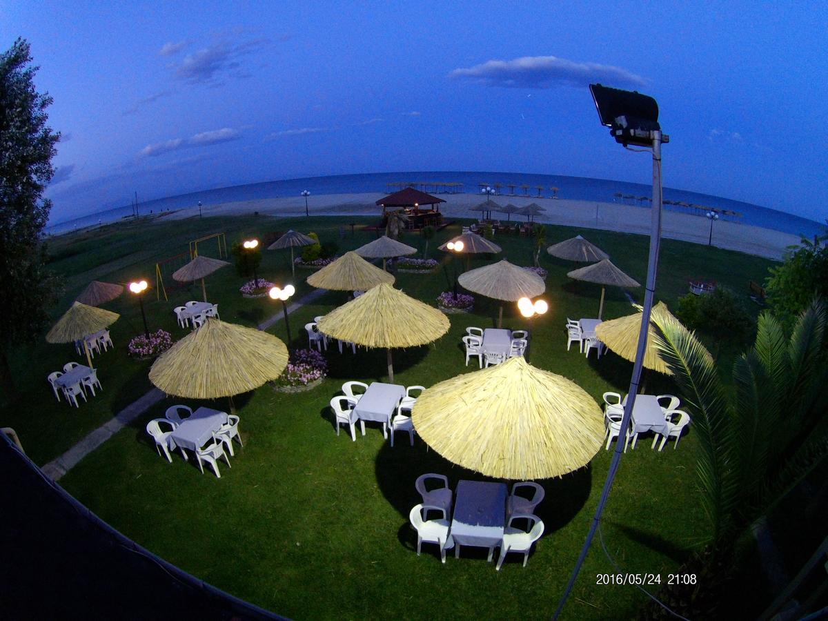 Hotel Akrogiali Korinós Esterno foto