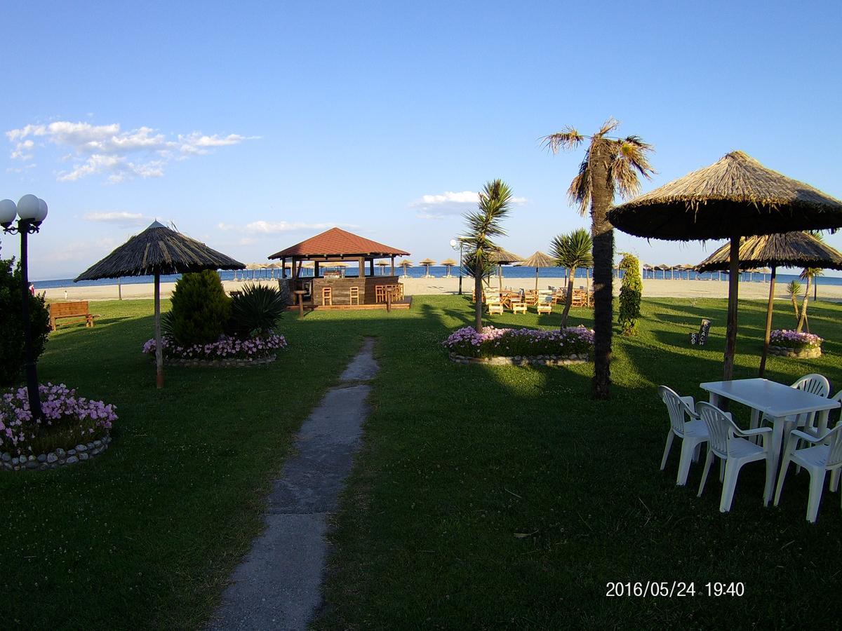 Hotel Akrogiali Korinós Esterno foto