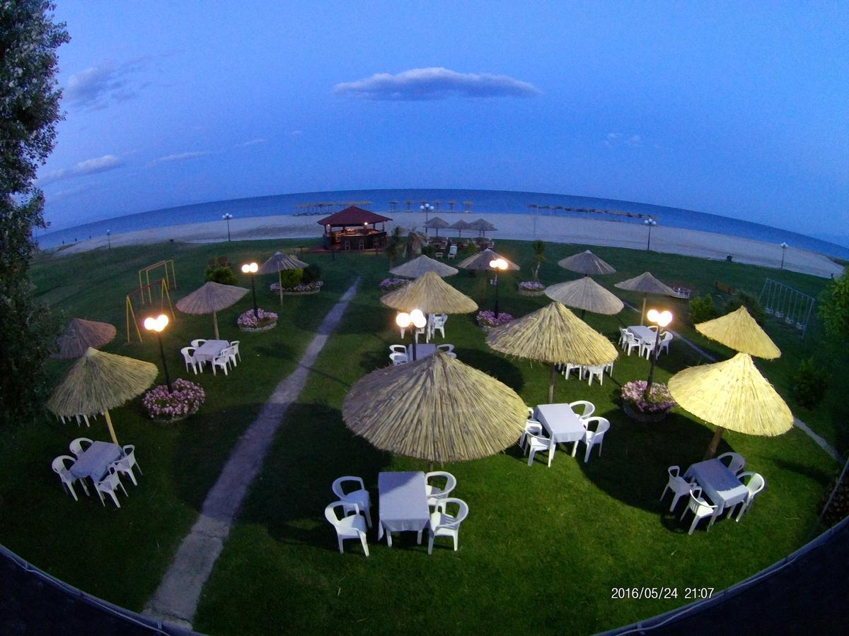 Hotel Akrogiali Korinós Esterno foto