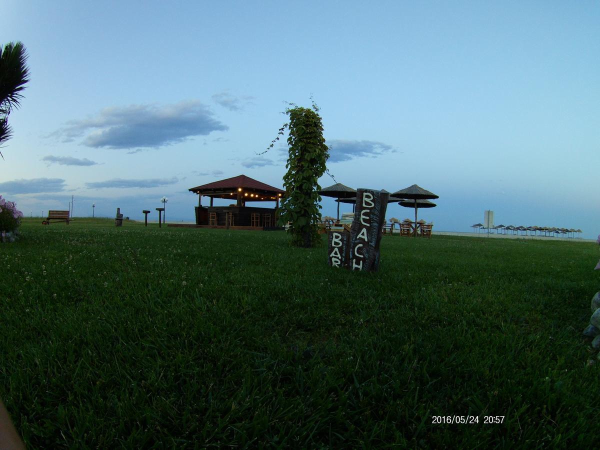 Hotel Akrogiali Korinós Esterno foto